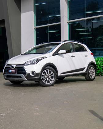 HYUNDAI HB20X 1.6 16V PREMIUM FLEX 4P AUTOMÁTICO HYUNDAI HB20X 1.6 16V PREMIUM FLEX 4P AUTOMÁTICO